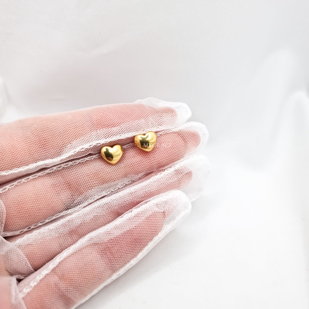Ohrstecker „Be kind-hearted“, goldfarben, kleine Herzen, Edelstahl, 18K vergoldet