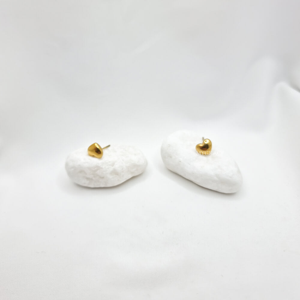 Ohrstecker „Be kind-hearted“, goldfarben, kleine Herzen, Edelstahl, 18K vergoldet