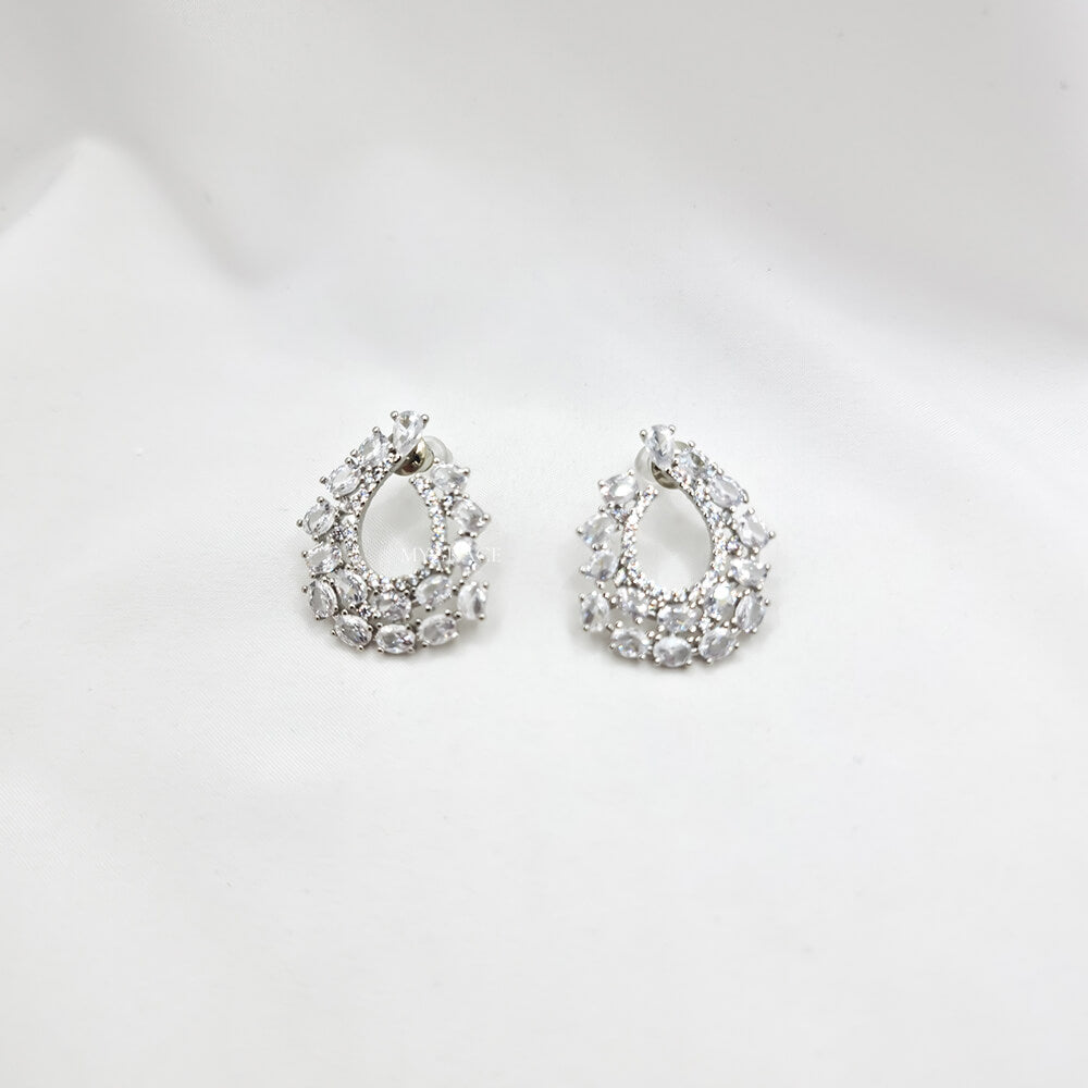Ohrstecker „Be luxury“, Silber, mit Zirkonia verziert, Spiralmuster, Braut
