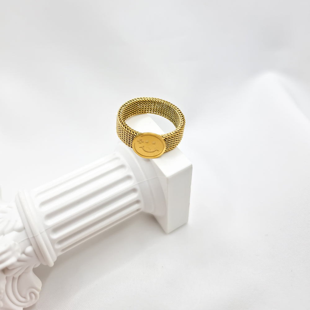 Edelstahlring „Always happy“, goldfarben, mit einem festen Smiley-Gesicht verziert