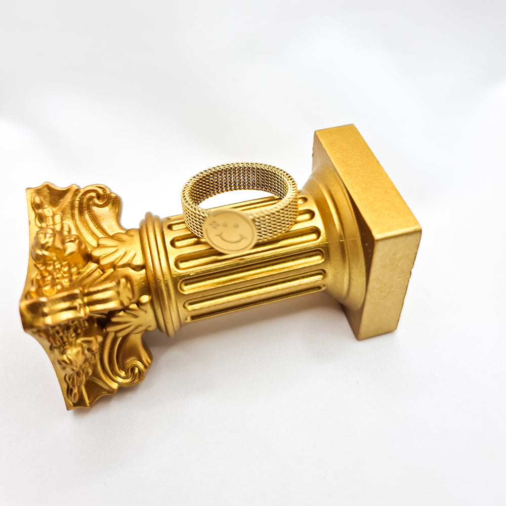 Edelstahlring „Always happy“, goldfarben, mit einem festen Smiley-Gesicht verziert