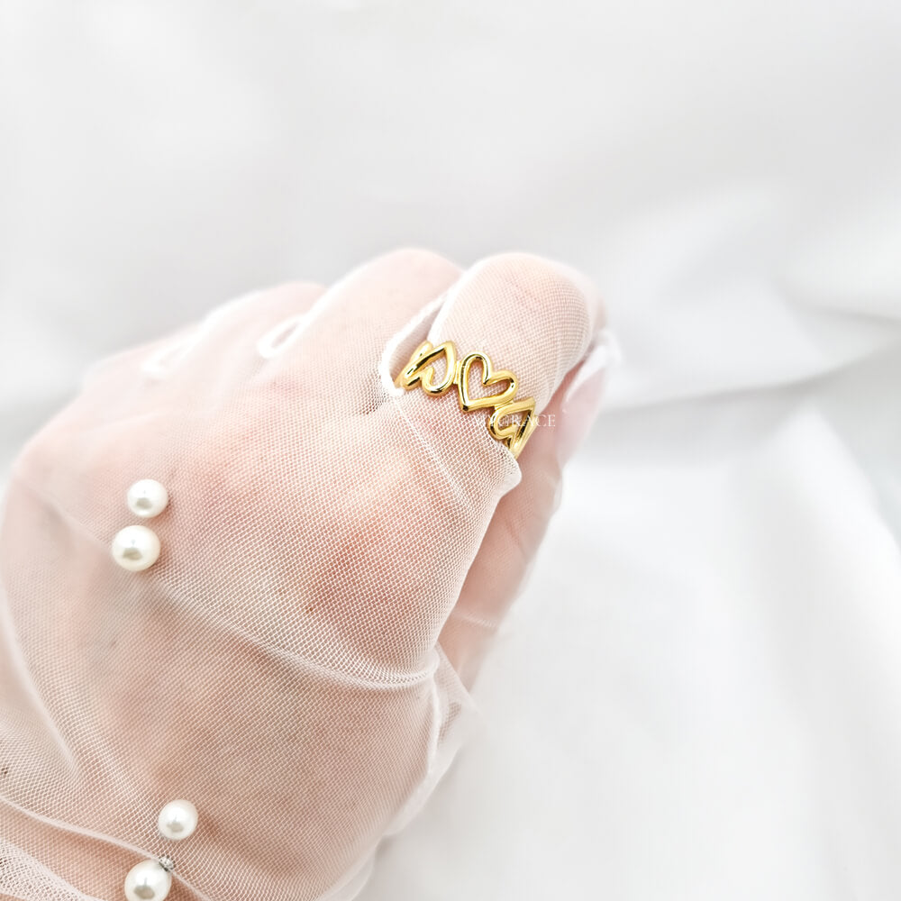 Edelstahlring „Be kind-hearted“, goldfarben, Herzchen-Modell, verstellbar