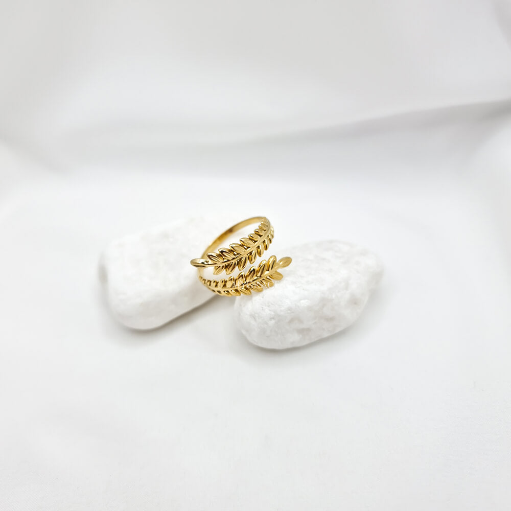 Edelstahlring „Be natural“, goldfarben, Blätter-Design, verstellbar