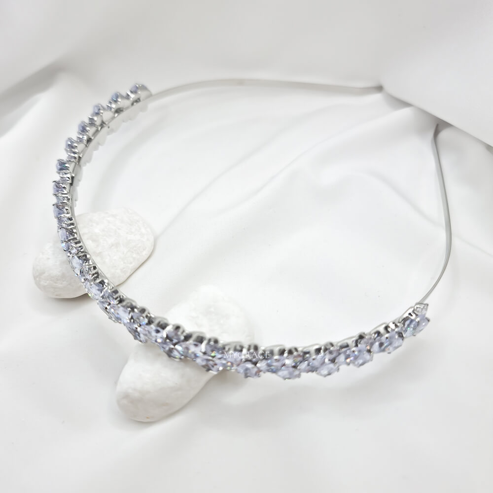 Braut-Haarschmuck "Be exquisite", silberfarben, Kronen-/Diadem-Stil, mit Zirkonia verziert, 1,4 cm