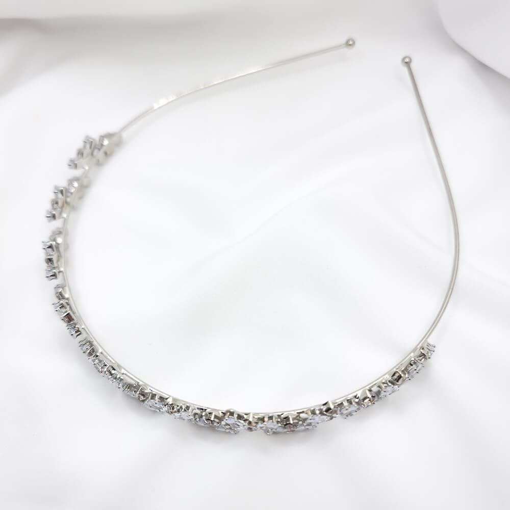 Haaraccessoire für die Braut „Be splendid“, verziert mit Glassteinen, kronen-/diademförmig, geometrisches Modell