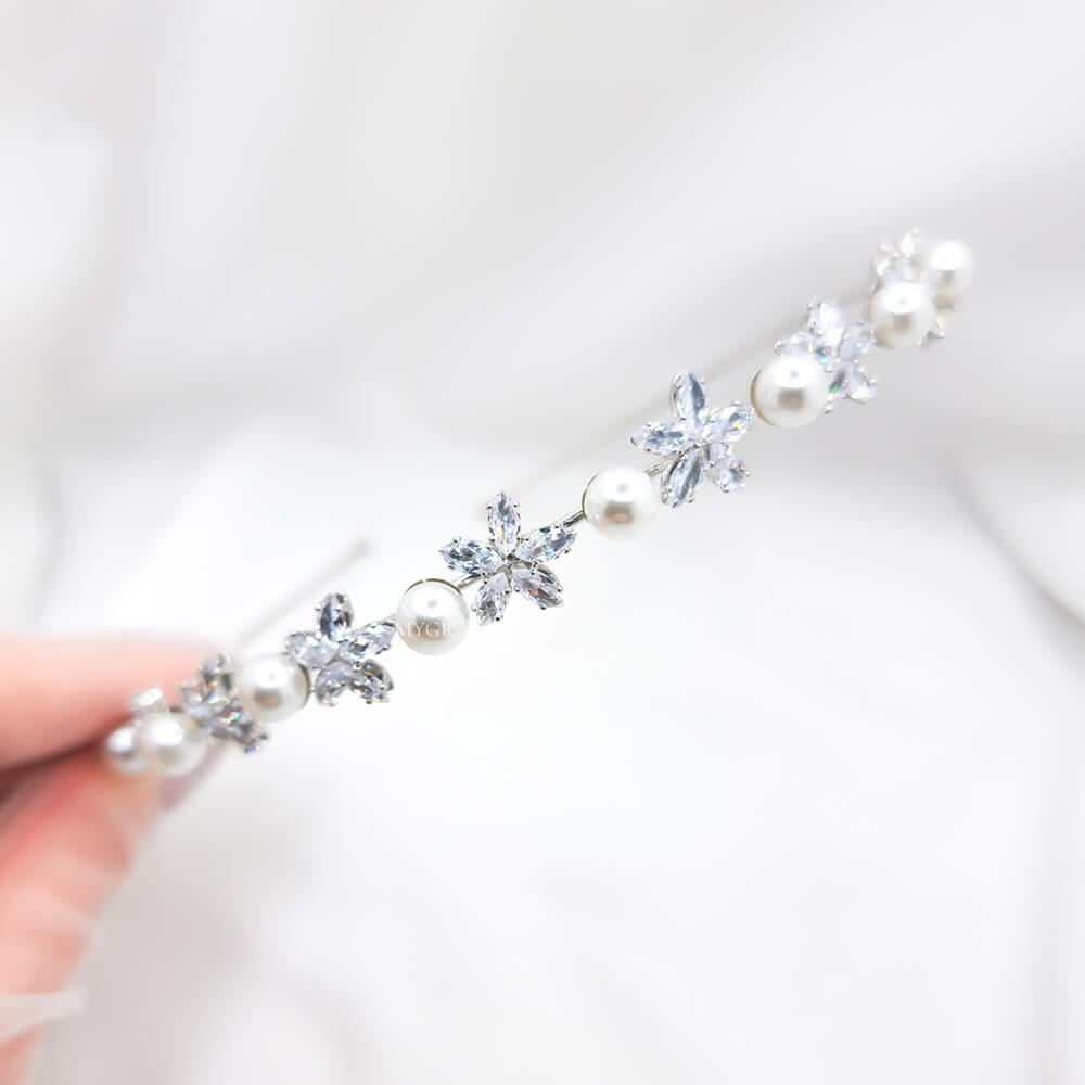 Bridal Tiara "Be Splendid", Silver-Tone, Floral Design with Pearls & Glass Crystals