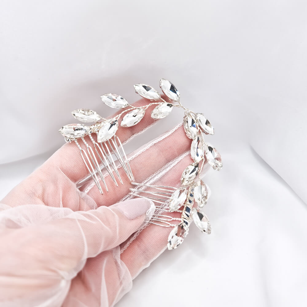Brauthaarschmuck „Be splendid“, silberfarben, Kamm-Typ, verziert mit Glaskristallen (Doppelkamm)