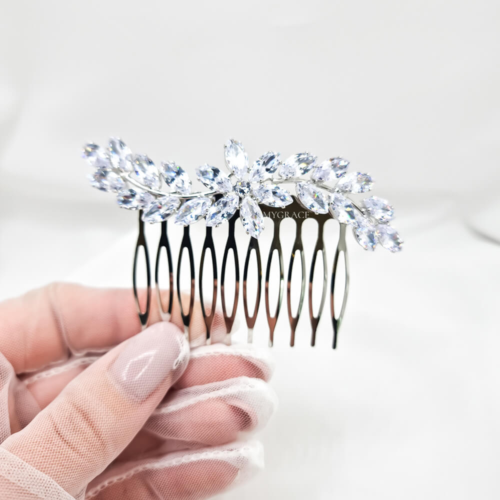 Braut-Haarschmuck „Be exquisite“, Silber, Kamm, mit Zirkonia, Blumenmuster