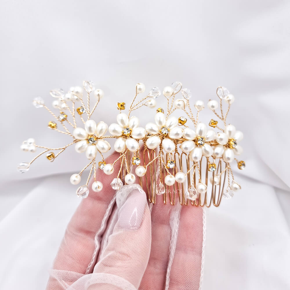 Brauthaarschmuck „Be natural“, Elfenbein/Gold, Kamm, verziert mit Perlen und Steinen, Blumenmuster