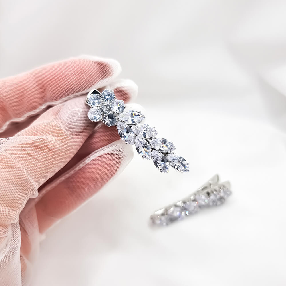 Haarnadeln Metall, silberfarben, mit Zirkonia verziert, Blätter- und Blumenmuster, Braut (2er-Set)