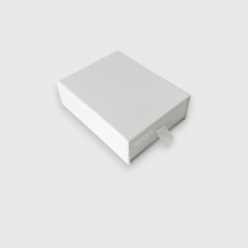 Geschenkbox mit Schublade und Schwamm, weiß, perlmuttfarben/schimmernd, Karton, 9x7x3 cm (Premium-Box)