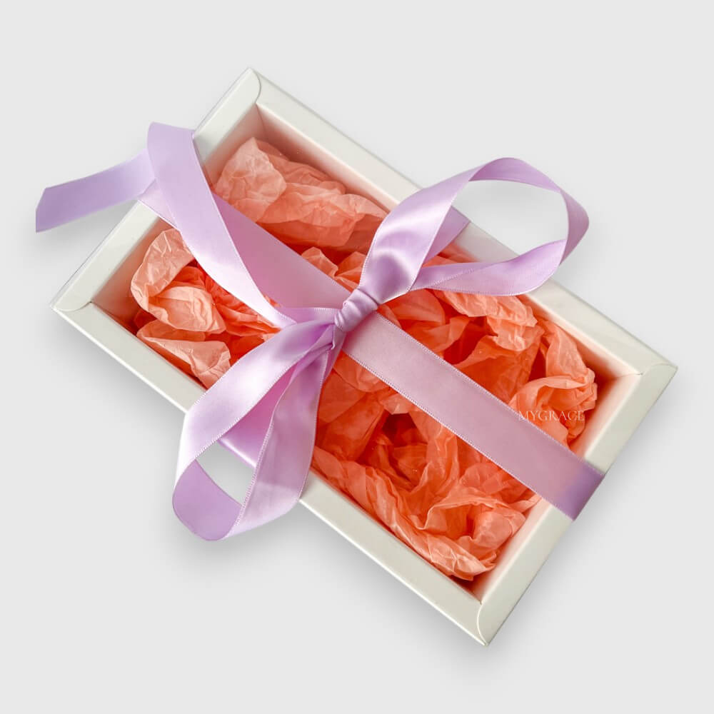 Geschenkbox mit Fenster und Schleife, weiß, Karton, 20x12x6 cm (Mehrzweck-Produktbox)