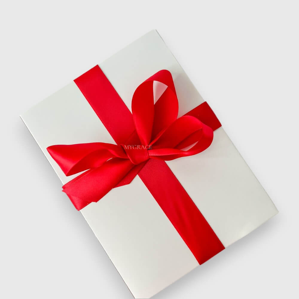 Geschenkbox mit Schublade und Schleife, weiß, Karton, 19x14x5 cm (Mehrproduktbox)